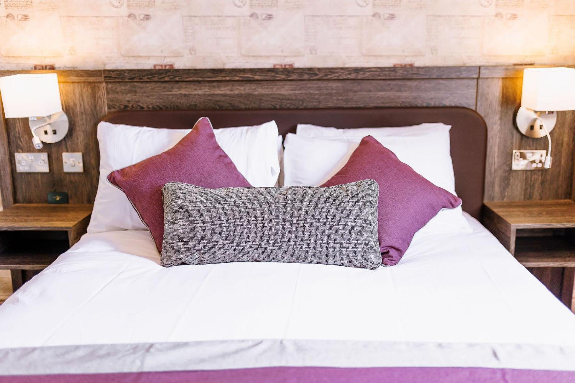 The Bull Hotel ستوني ستراتفورد المظهر الخارجي الصورة